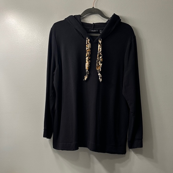Susan Graver Tops - Susan Graver Black Sweatshirt